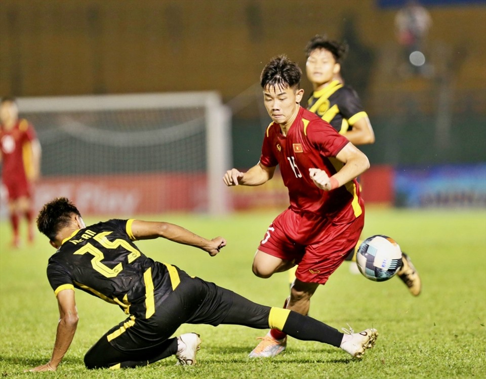 Kết quả, lịch thi đấu bóng đá 11.8: U19 Việt Nam tranh ngôi vô địch