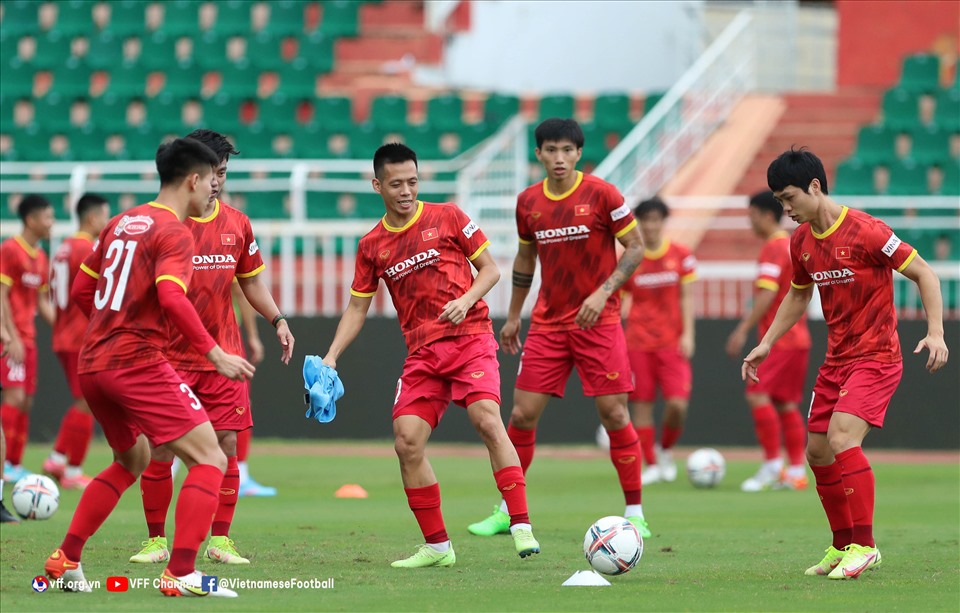 Kết quả, lịch thi đấu bóng đá 21.9: Tuyển Việt Nam vs Singapore
