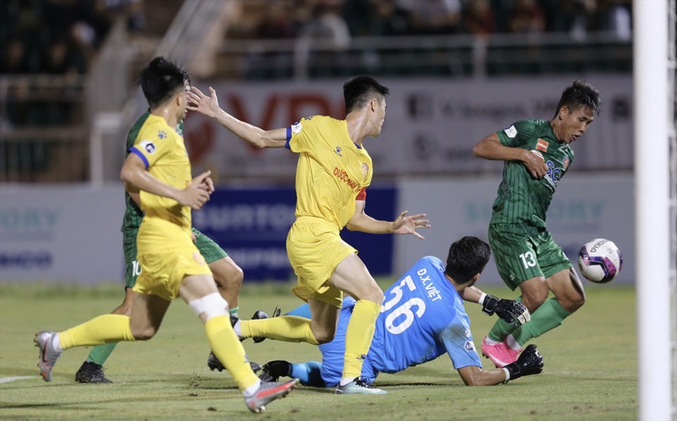 Lịch thi đấu vòng 25 V.League 2022: Hà Nội vs Hồng Lĩnh Hà Tĩnh